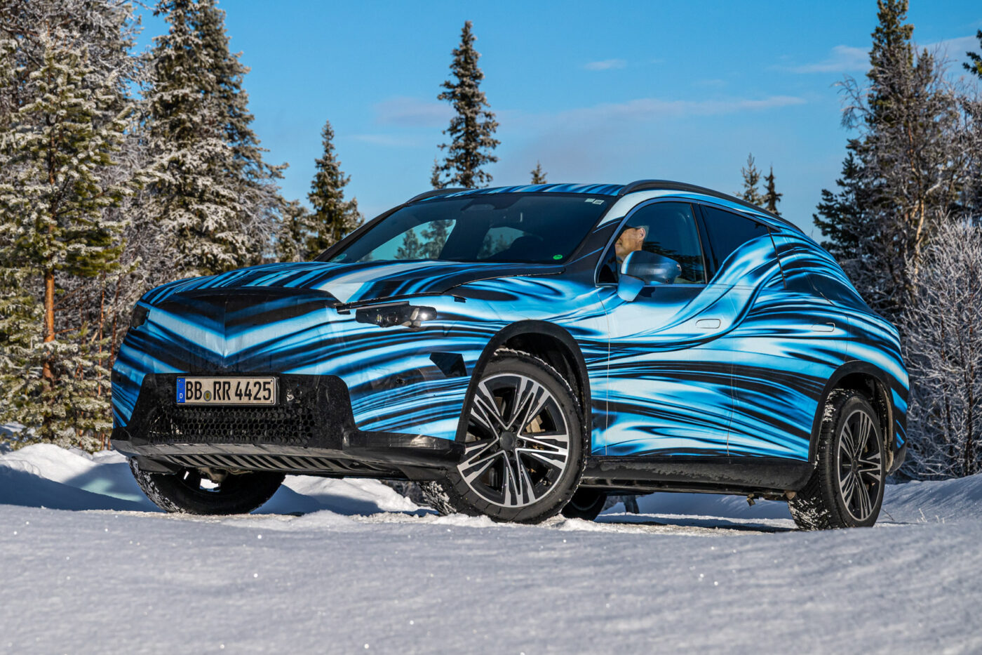 mercedes benz glc eq prototype winter review geiger 2025 09 mercedes benz glc eq prototype winter review geiger 2025 09